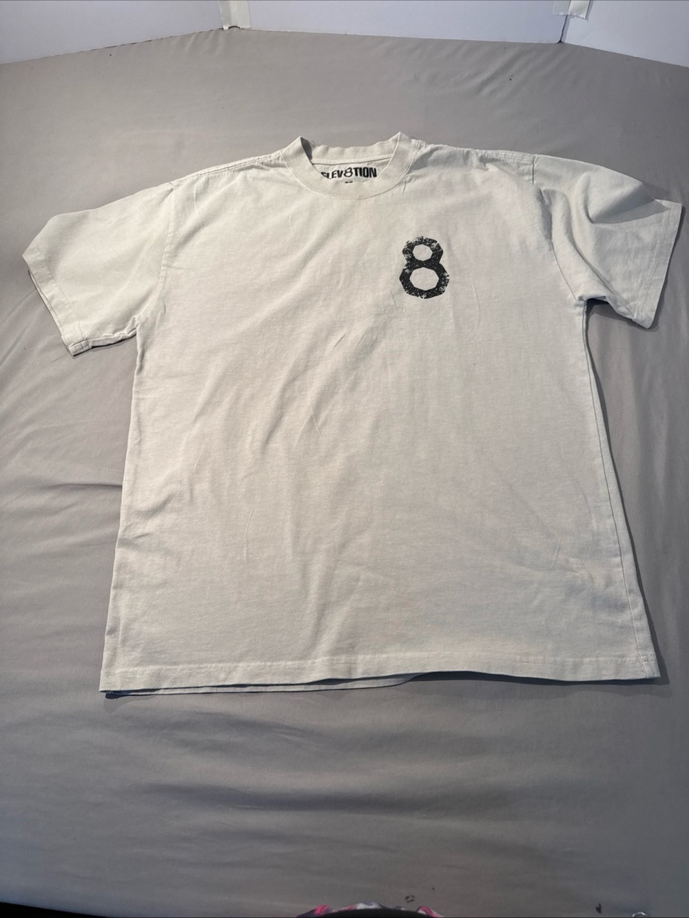 Elev8tio White Graphic '8' Short-Sleeve Men's T-Shirt